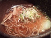 「醤油らーめん（麺半分）」@麺酒場 でめきんの写真