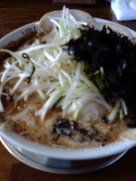 「豚骨醤油全部入り」@二十四代目 哲麺 大田原店の写真