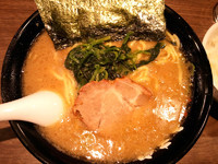 「らーめん(並盛)(650円)」@麺達 うま家の写真