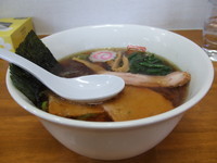 「手打中華そば」@とら食堂 松戸分店の写真