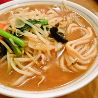 「味噌らーめん・太麺に変更（ライスサービス）￥７５０」@石の家の写真