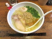 「白鶏らーめん（＋サービス味玉）」@鶏の穴の写真