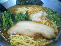 「濃厚鶏白湯らーめん/半ライス（￥８００）」@二代目ラーメン処「まるは」 旬の写真