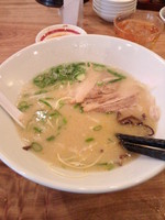 「白丸元味750円＋替え玉無料＋ハーフ餃子無料」@博多一風堂 上野広小路店の写真