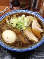 「中華そば650　味付け玉子150」@肉煮干中華そば 鈴木ラーメン店の写真