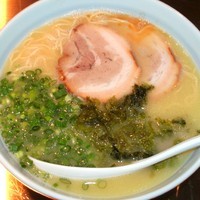 「らーめん（650円）」@らーめん まる玉 横浜青葉台店の写真