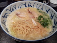 「濃厚鶏そば　７５０円」@自家製麺 鶏そば 三歩一の写真