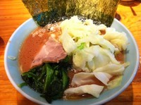「朝ラーメン＋ツイッター割（キャベツ、500円）」@横浜ラーメン 武蔵家 大井町店の写真