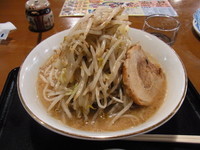 「らーめん(豚1枚) 650円 野菜マシ」@麺家 異造の写真