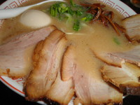 「ラーメン６８０円＋肉増し２００円＋味玉（クーポン）」@豚骨商店 ゆい六助の写真