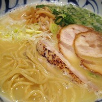 「濃厚鶏そば　750円」@自家製麺 鶏そば 三歩一の写真