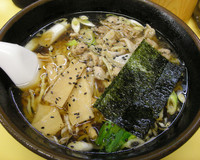 「特製十八番￥850+半餃子￥250+ビール550」@手もみらーめん 十八番の写真