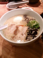 「赤丸ランチ850円＋替え玉無料＋たまご無料」@博多一風堂 上野広小路店の写真