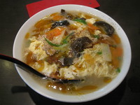 「酸辣湯麺：800円」@ラーメン餃子専科 天下一 神谷町店の写真