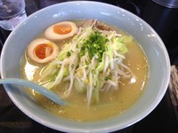 「塩鶏白湯＋味玉（￥750＋￥100）」@麺房's MENBOUSの写真