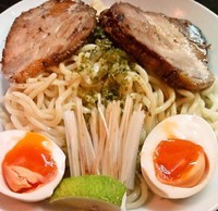 「塩ぶっかけ(２玉・太麺)750円」@13湯麺の写真