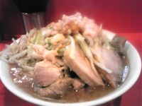 「小豚　ヤサイニンニクアブラカラメ」@ラーメン二郎 仙川店の写真