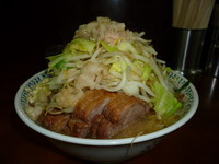 「小ラーメン豚入り　全部」@ラーメン二郎 めじろ台法政大学前店の写真