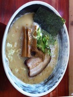 「濱塩白湯らぁめん（土日限定）」@らあめん こもん 鳥浜店の写真