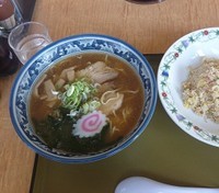 「しょうゆラーメン」@かかしのラーメン 平塚大神店の写真