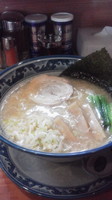 「熟成豚骨醤油ラｰメン」@龍神麺 牛久店の写真