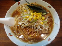 「らいおんらーめん(大盛)(850円+無料)」@らいおん亭の写真