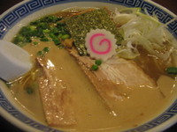 「塩豚骨らぁめん」@景勝軒 前橋総本店の写真