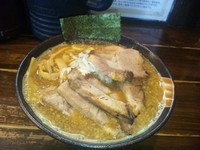 「京介ラーメン＋細切り豚肉（680円＋150円）」@つけめん屋 赤羽京介の写真