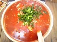 「とまとたんめん (太麺 硬め 中辛)」@きんか本舗の写真