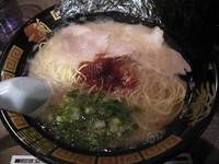 「ラーメン(超かた)+海苔+オスカランの酸味+替玉(かため)」@一蘭 新宿中央東口店の写真