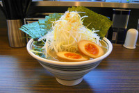 「萩原ラーメン（並）８８０円」@萩原家の写真