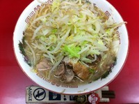 「小ラーメン＋ヤサイ」@ラーメン二郎 京急川崎店の写真