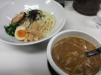 「特製濃厚つけ麺＋特製味付き餃子」@らーめん 友心の写真