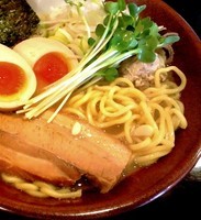 「特製鶏だし塩、葱、味玉（950円）」@らーめんなが田の写真