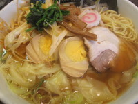 「得中華そば（全部のせ６５０円）」@中華そば 光来の写真