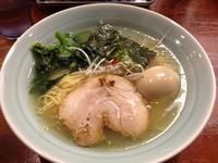 「さっぱり細麺しじみラーメン＋煮玉子（￥780＋￥100）」@鶴一家の写真