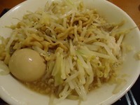 「ラーメン(中)全マシ」@ジャンクガレッジ イオンレイクタウンmori店の写真