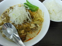 「濃厚ゴマ担々麺（スープ少なめ）＋ライス」@ビンギリの写真