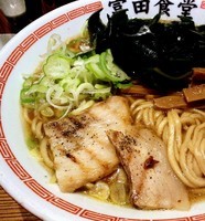 「わかめそば（770円）」@松戸中華そば 富田食堂の写真