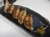 「特製味付き餃子 380円」@らーめん 友心の写真