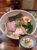 「限定らーめんの『双頭鯛＋真鯛の塩らーめん』＋気まぐれ丼」@麺や 福一の写真