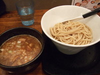 「濃厚つけめん（中盛）」@自家製麺ばくばくの写真