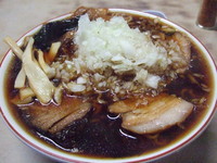 「らーめん+やくみ」@梅乃家の写真