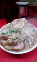 「豚増しラーメン（ニンニク、アブラ）+味付ウズラ100円」@ラーメン二郎 大宮店の写真