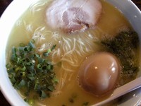 「まる玉らーめん玉子入り」@らーめん まる玉 両国店の写真