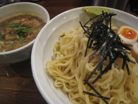 「つけ麺（大）（360g）＋トッピング味玉」@麺や 月星の写真