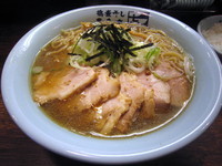 「鶏煮干しそば（太麺・大盛）+肉増」@東京煮干中華そば 三三㐂 大森の写真