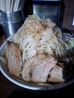 「らーめん（６５０円）　全マシ」@らーめん梵’s BONES北浦和本店の写真