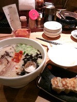 「赤丸ランチ850円＋替え玉無料＋たまご無料」@博多一風堂 上野広小路店の写真