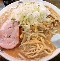「味噌ラーメン(麺硬め・味濃いめ・野菜多め)700円」@こってりらーめん 誉の写真